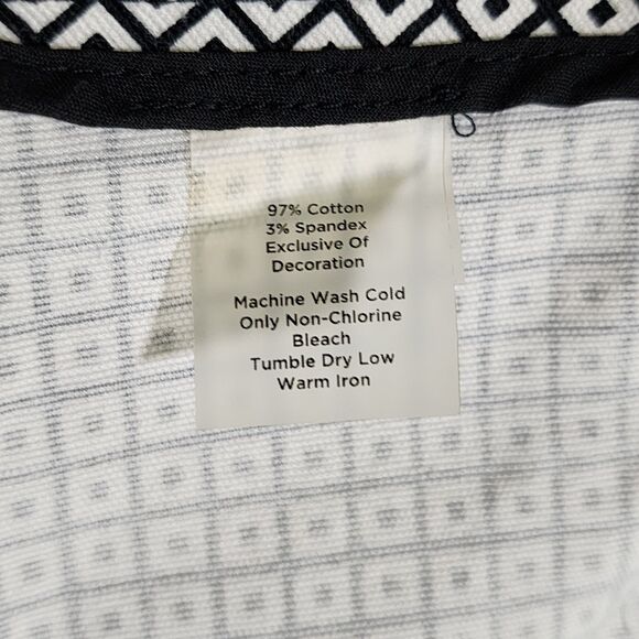 Talbots Womens Cotton-Blend Cropped Pants Black White Geometric Stretch Sz 16/18 - Picture 8 of 8
